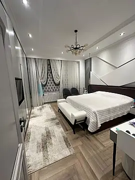 Satılır 4 otaqlı yeni tikili 135 m²