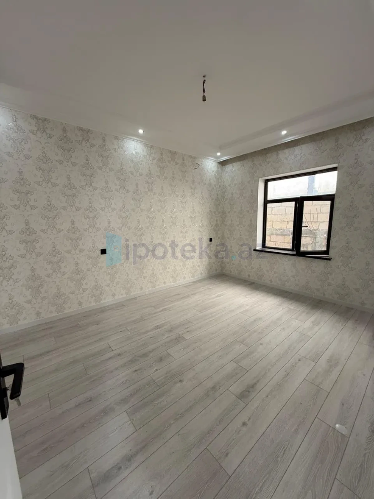 Satılır 4 otaqlı həyət evi 110 m²
