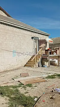 Satılır 6 otaqlı həyət evi 160 m²