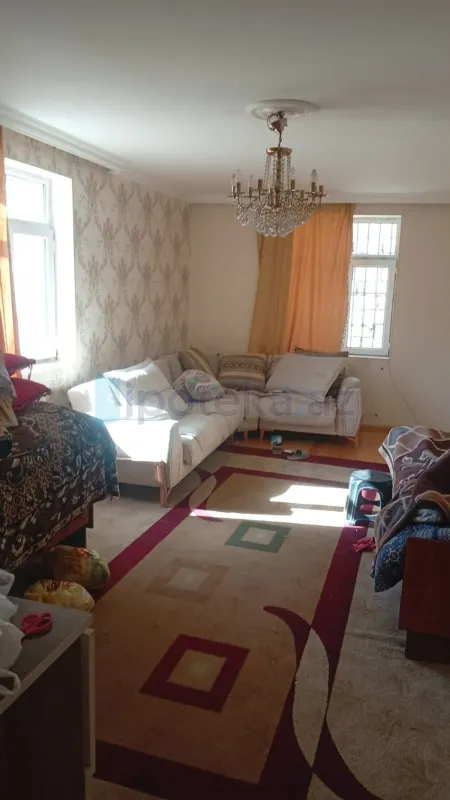 Satılır 6 otaqlı həyət evi 160 m²