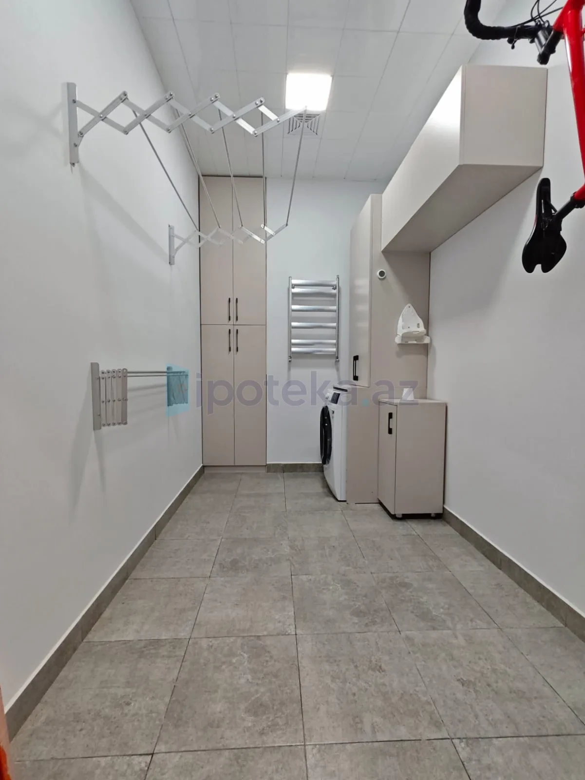 Satılır 4 otaqlı yeni tikili 135 m²