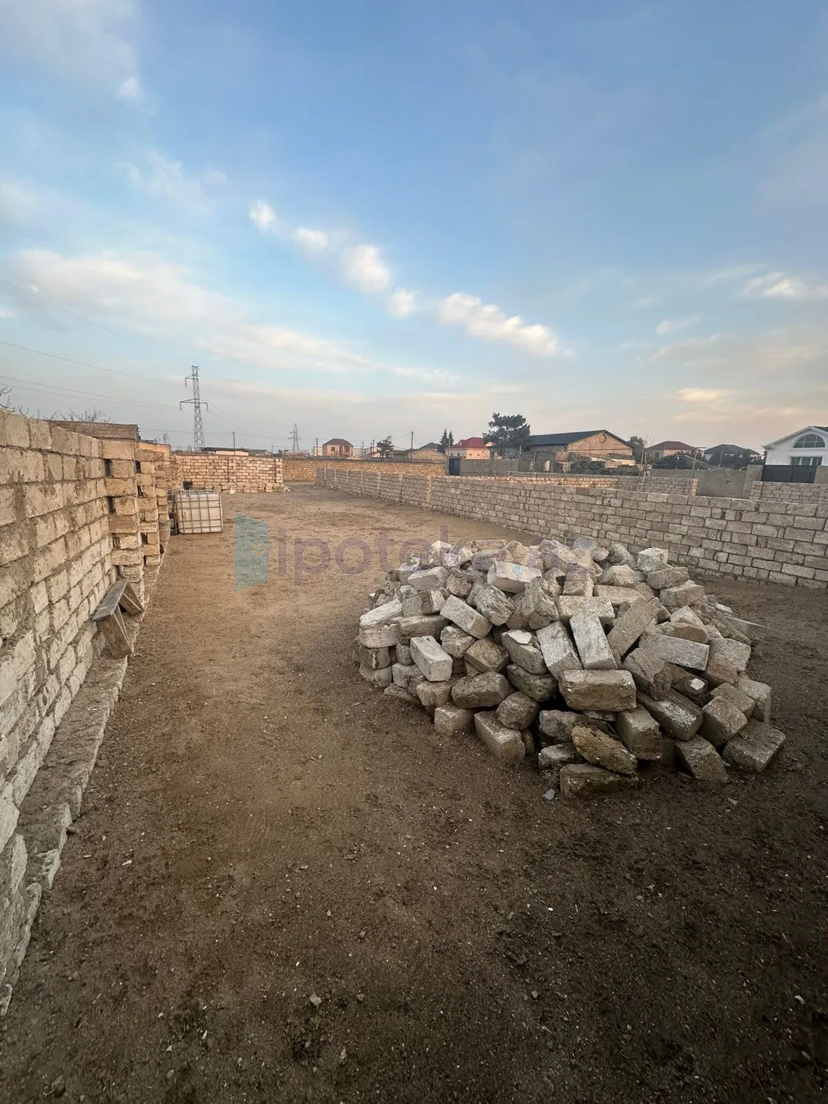 Satılır torpaq sahəsi