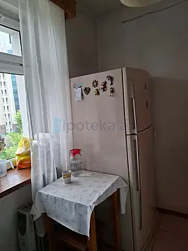 Satılır 2 otaqlı köhnə tikili 45 m²