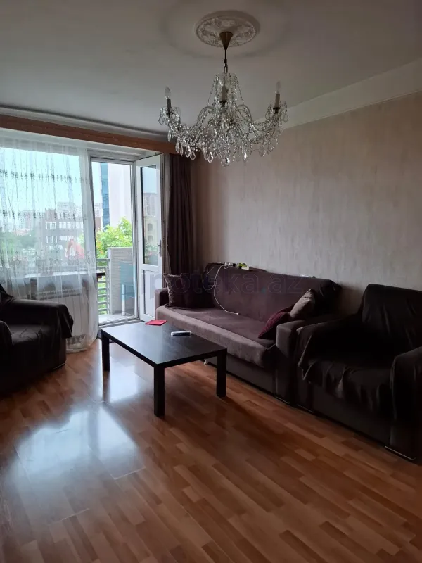 Satılır 2 otaqlı köhnə tikili 45 m²