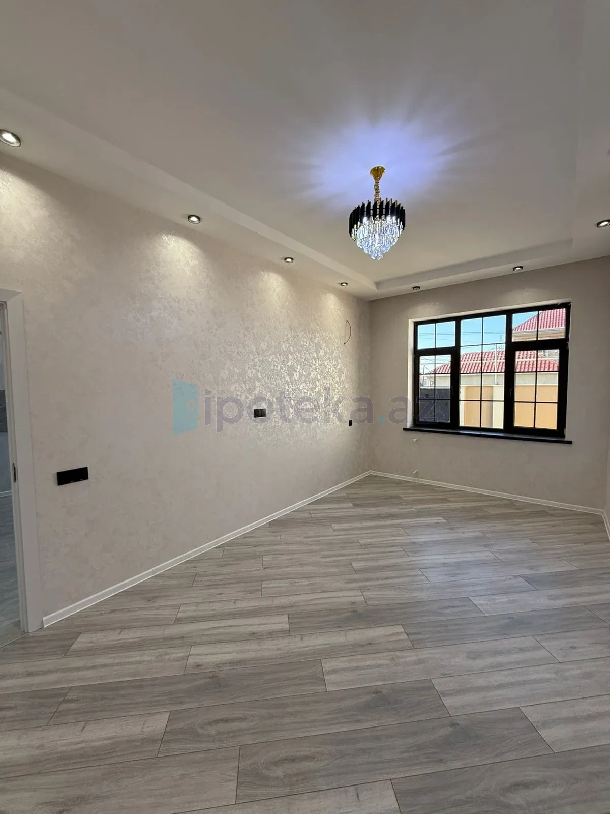 Satılır 3 otaqlı həyət evi 10 m²