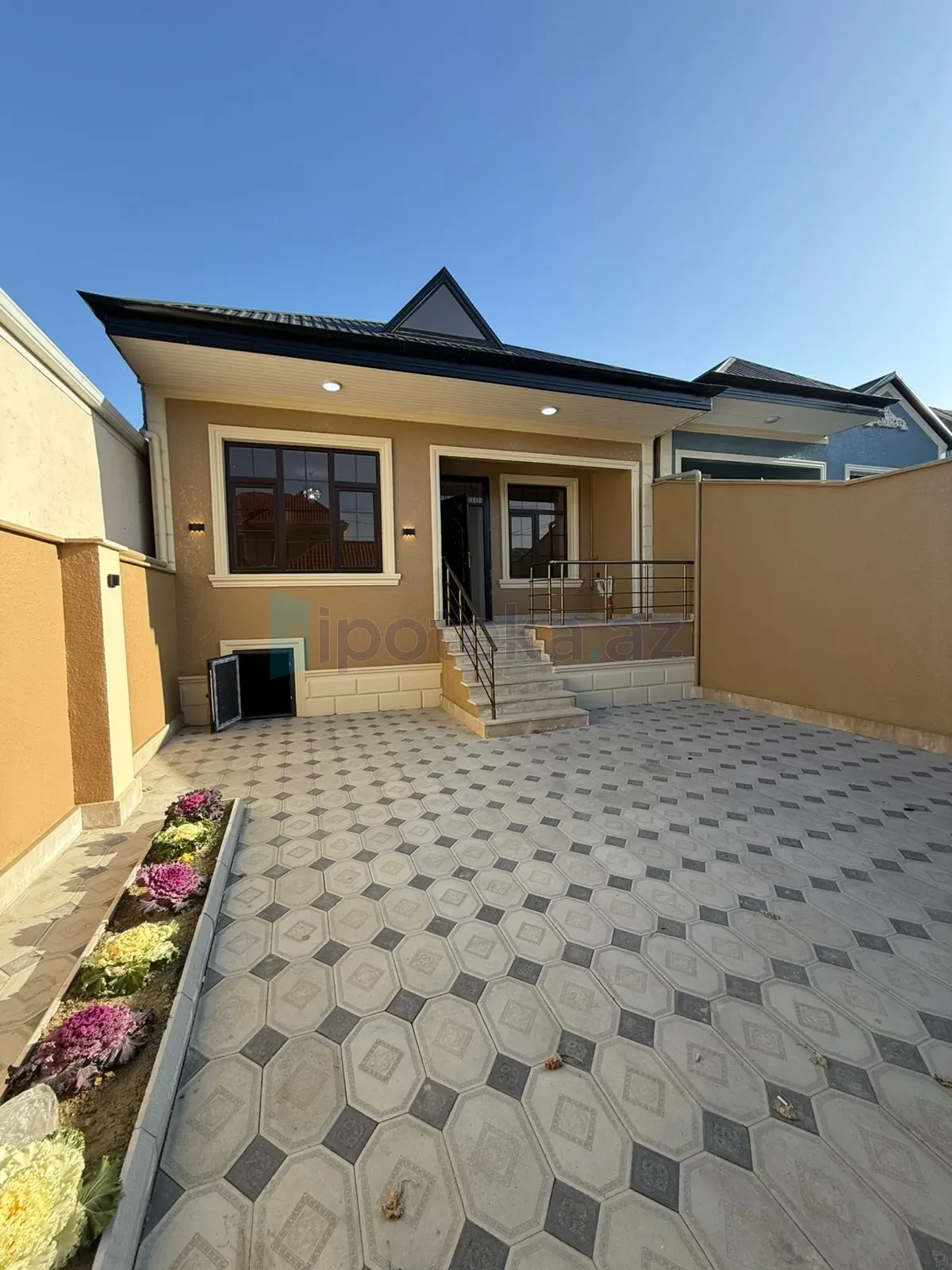 Satılır 3 otaqlı həyət evi 10 m²