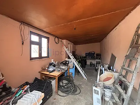 Satılır 5 otaqlı mənzil 160 m²