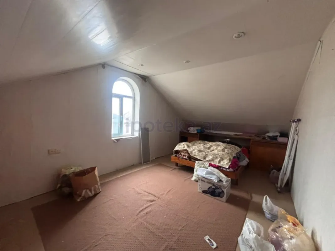 Satılır 5 otaqlı mənzil 160 m²