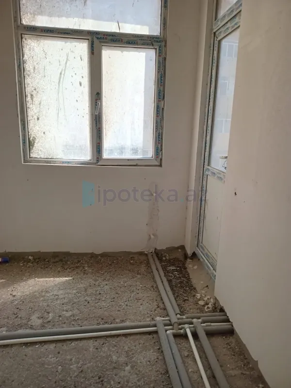 Satılır 2 otaqlı yeni tikili 76 m²