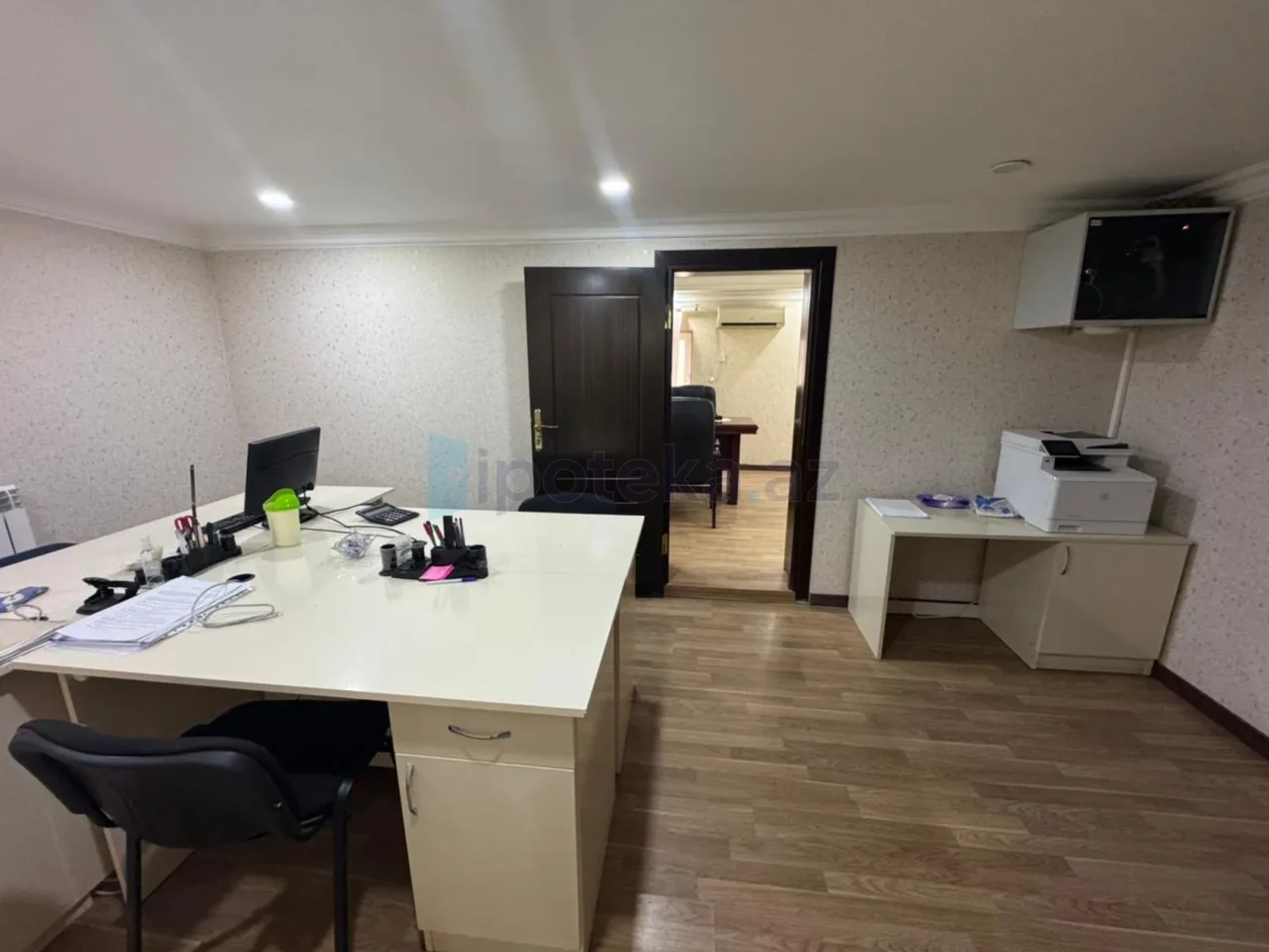 Satılır 4 otaqlı köhnə tikili 87 m²