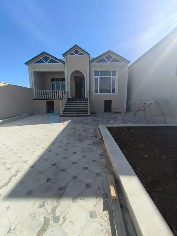 Satılır 4 otaqlı həyət evi 120 m²