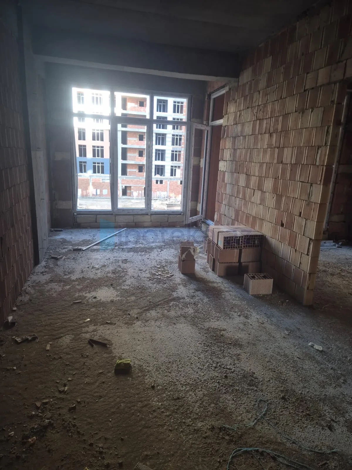 Satılır 2 otaqlı yeni tikili 48 m²