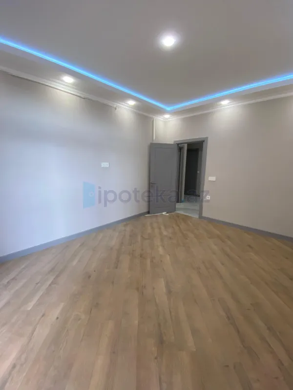 Satılır 3 otaqlı yeni tikili 112 m²