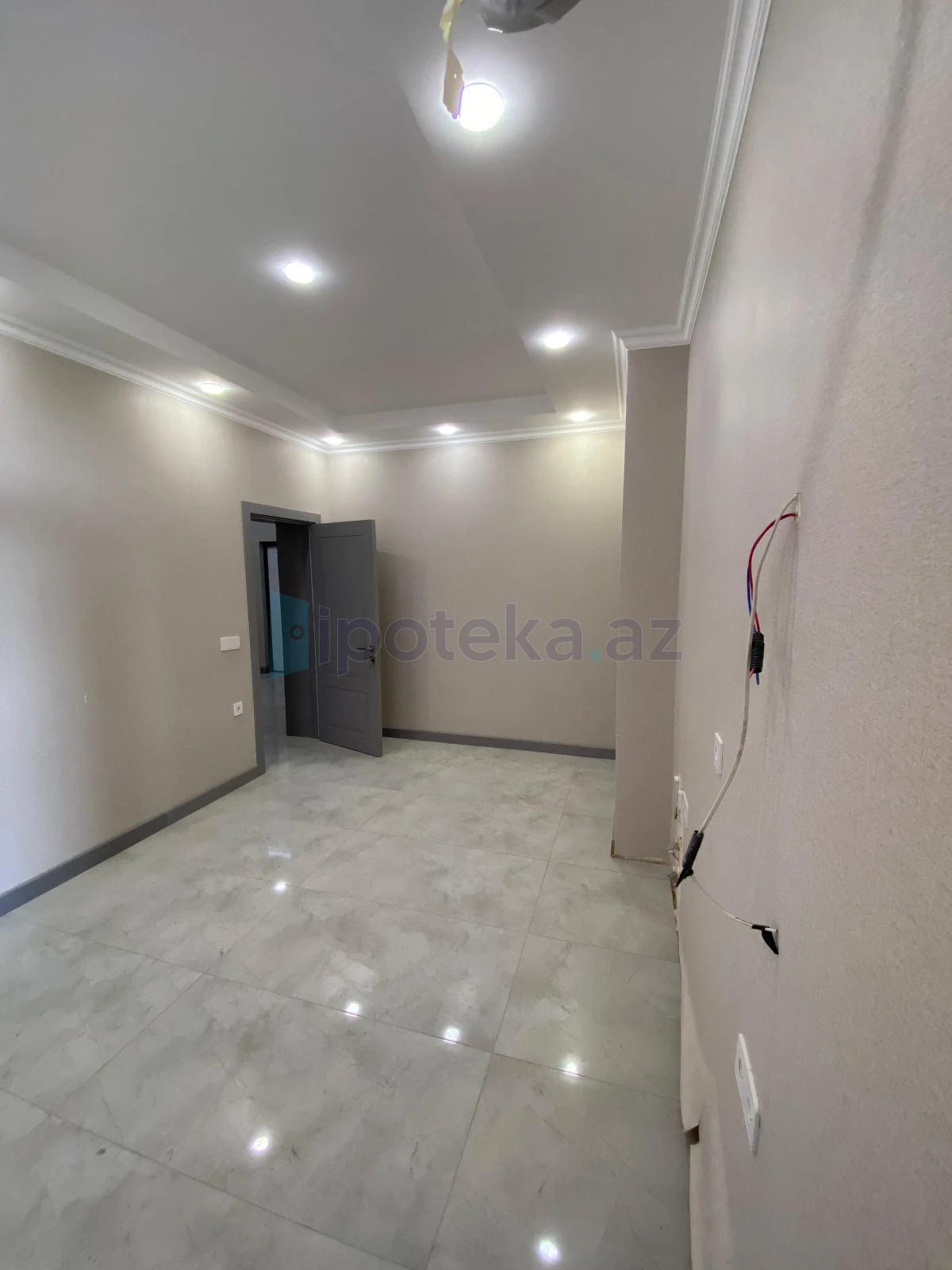 Satılır 3 otaqlı yeni tikili 112 m²