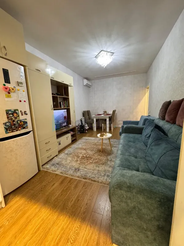 Satılır 2 otaqlı köhnə tikili 40 m²