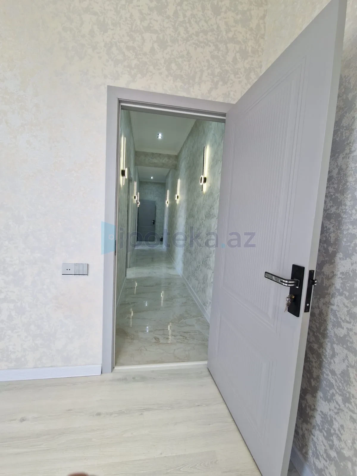 Satılır 2 otaqlı yeni tikili 71 m²