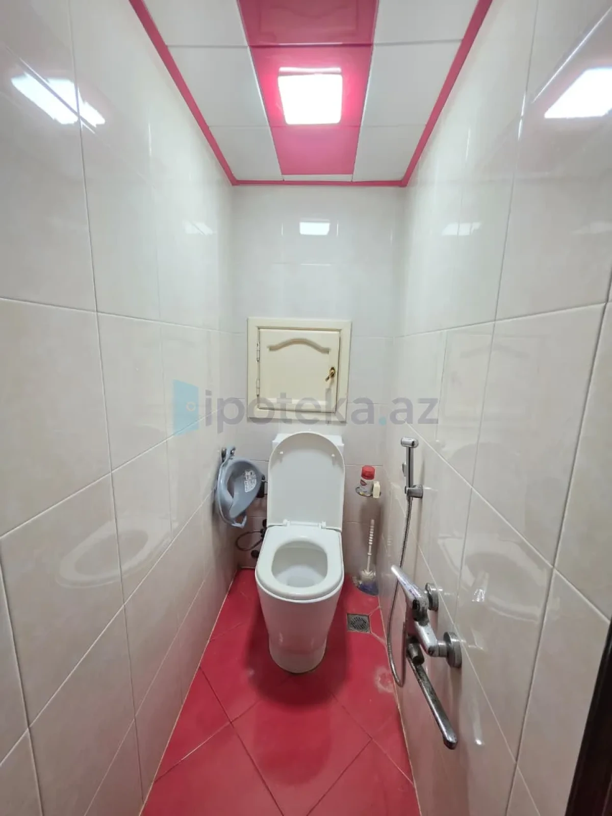 Satılır 3 otaqlı köhnə tikili 80 m²