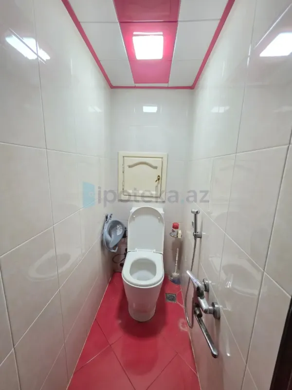 Satılır 3 otaqlı köhnə tikili 80 m²