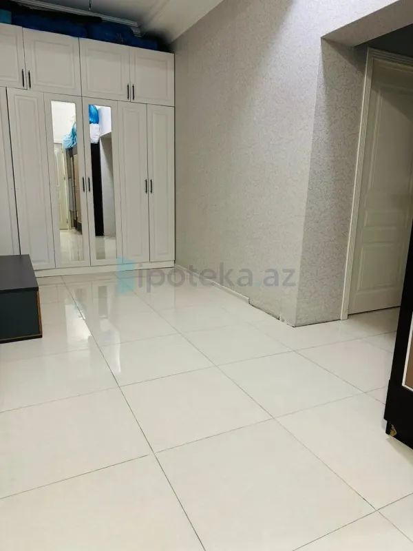 Satılır 2 otaqlı yeni tikili 96 m²