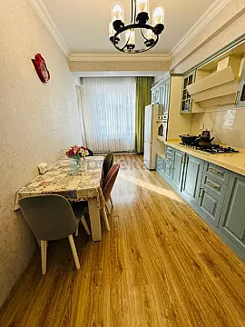 Satılır 2 otaqlı yeni tikili 96 m²