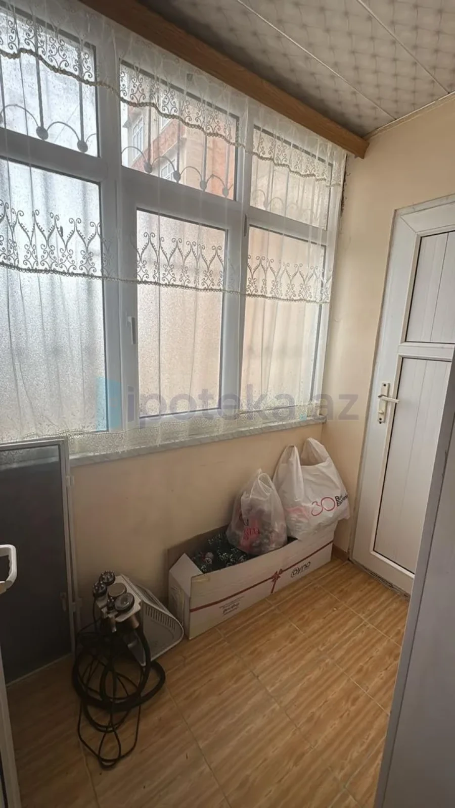 Satılır 2 otaqlı köhnə tikili 47 m²
