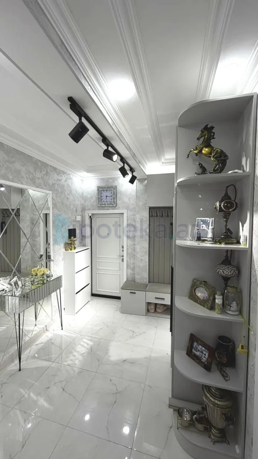 Satılır 2 otaqlı yeni tikili 68 m²