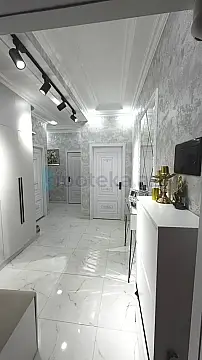 Satılır 2 otaqlı yeni tikili 68 m²