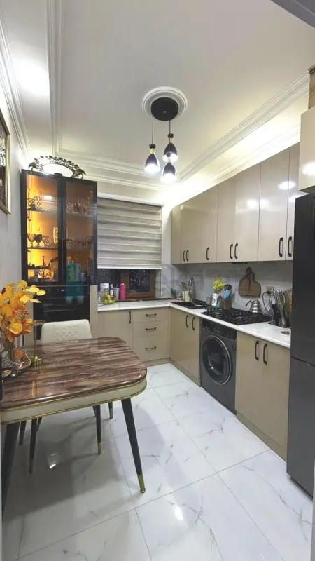 Satılır 2 otaqlı yeni tikili 68 m²
