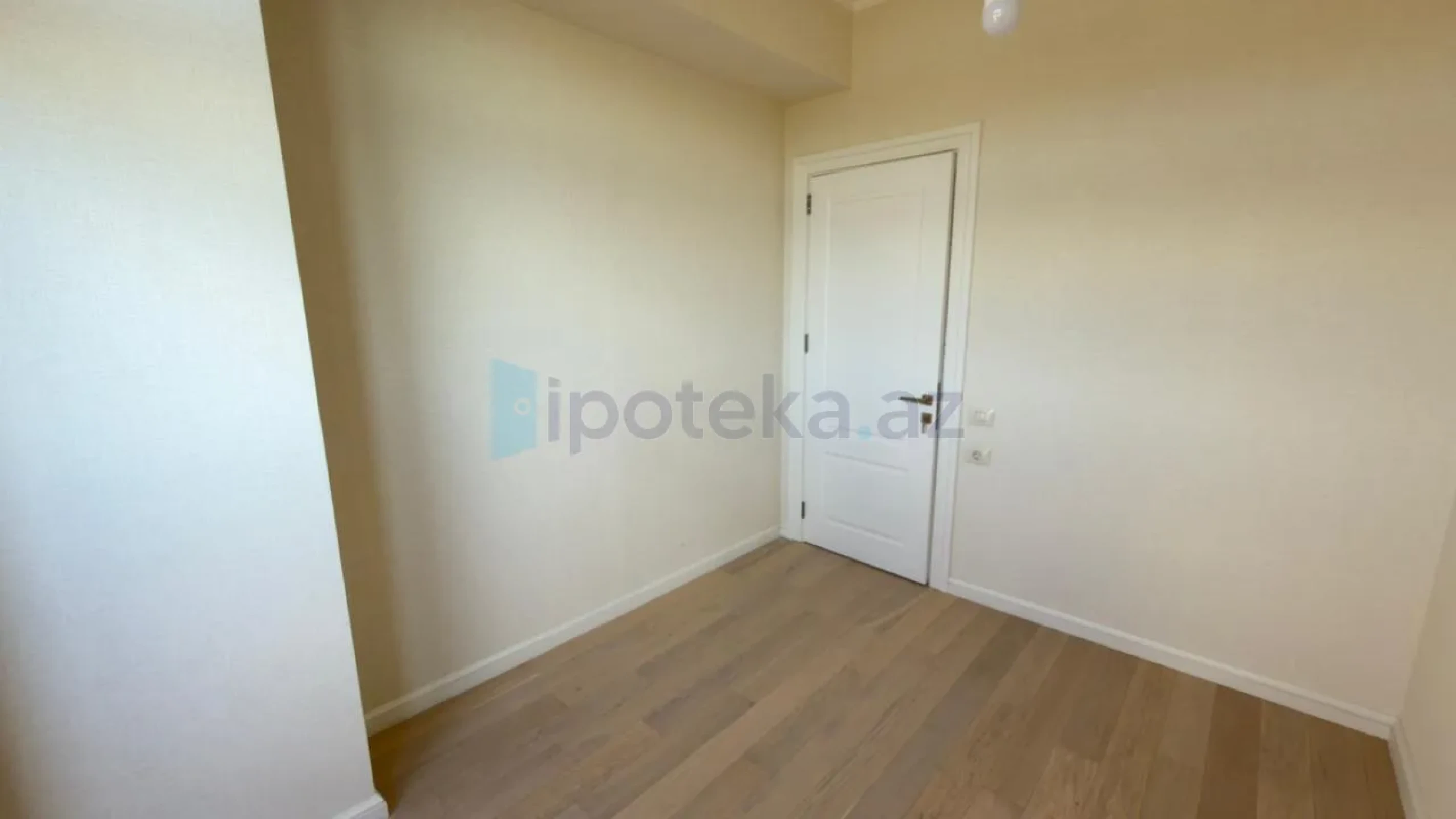 Satılır 3 otaqlı yeni tikili 83 m²
