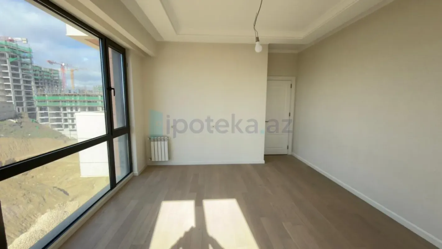 Satılır 3 otaqlı yeni tikili 83 m²