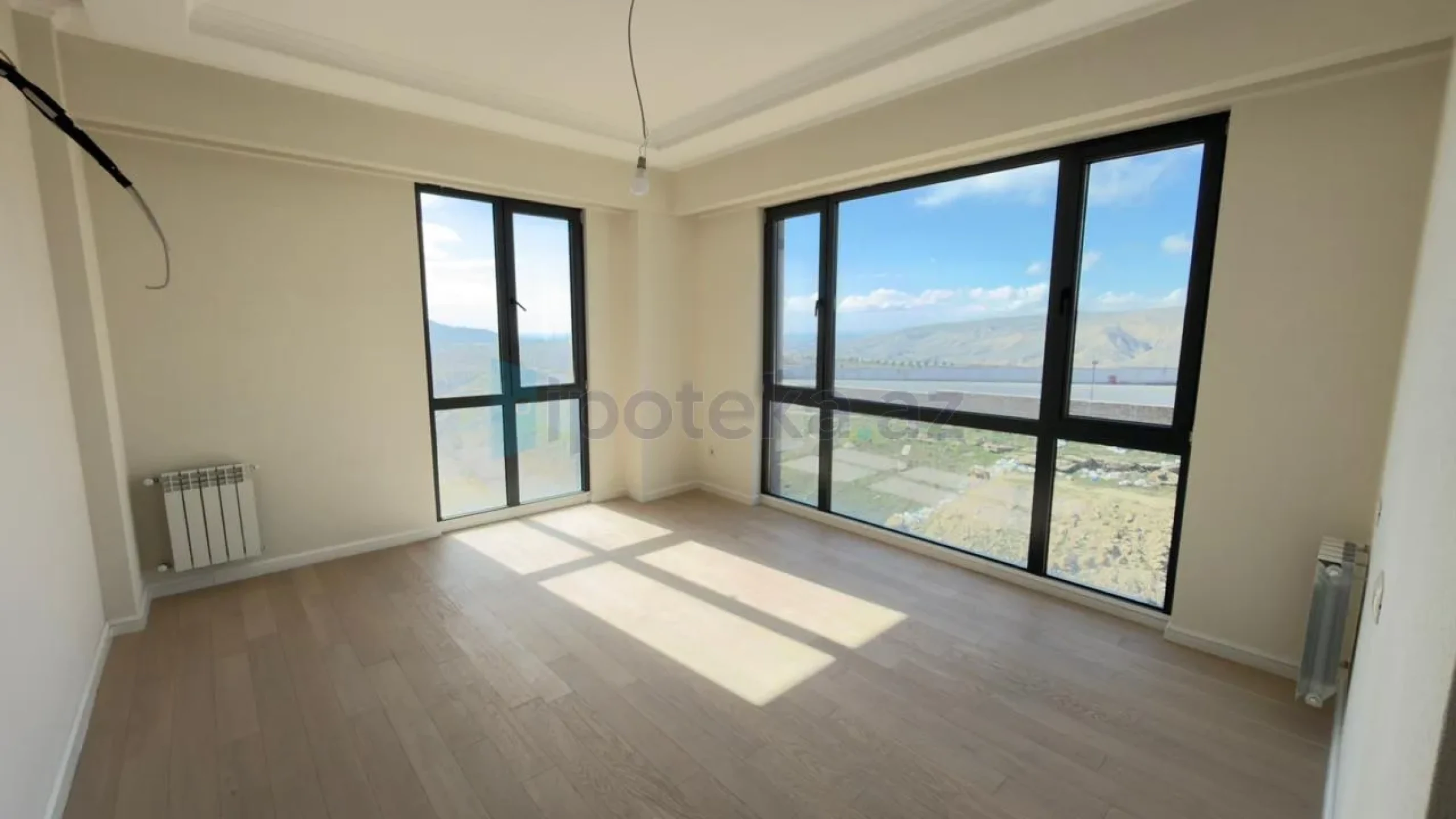 Satılır 3 otaqlı yeni tikili 83 m²
