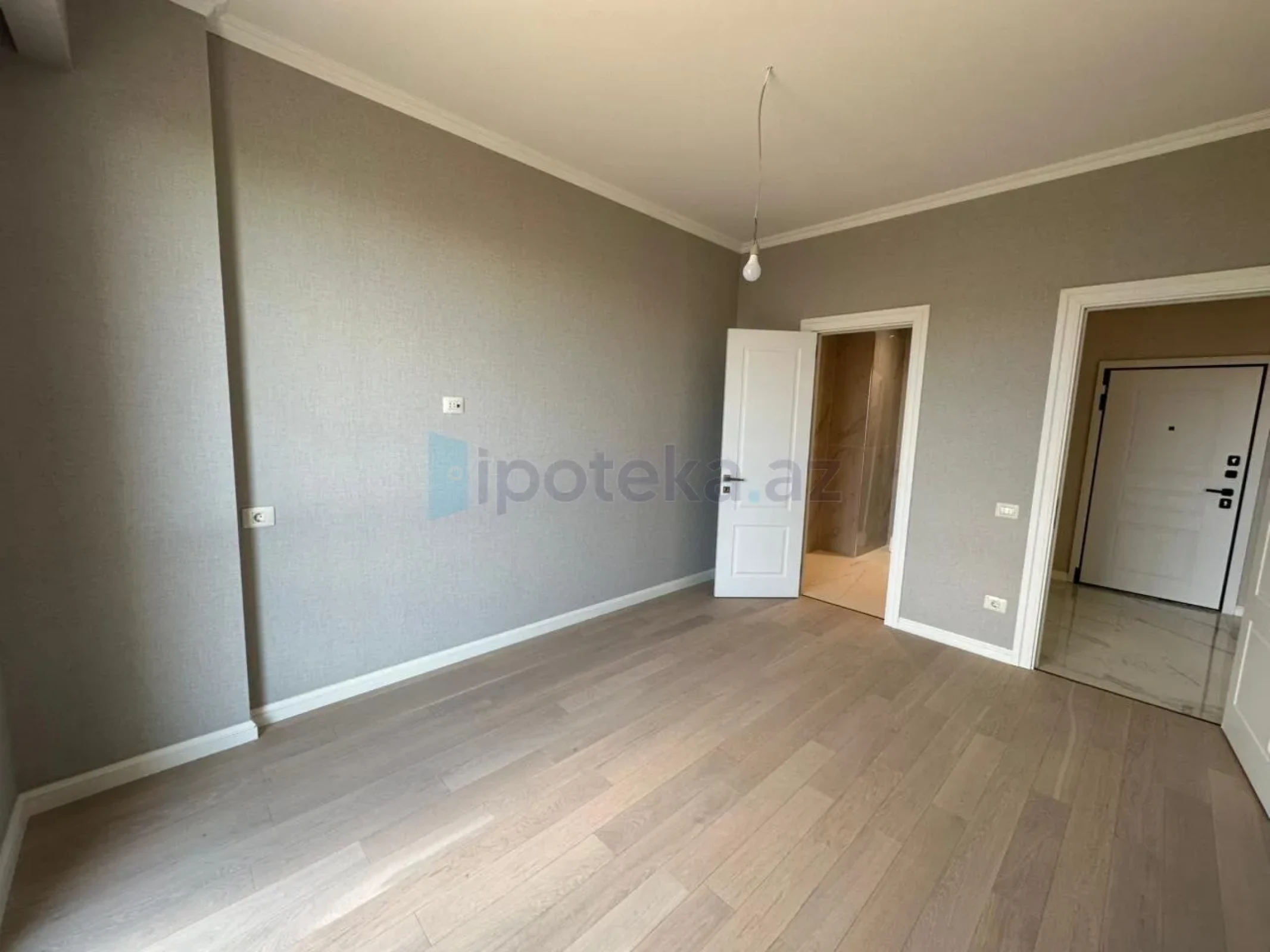 Satılır 3 otaqlı yeni tikili 83 m²