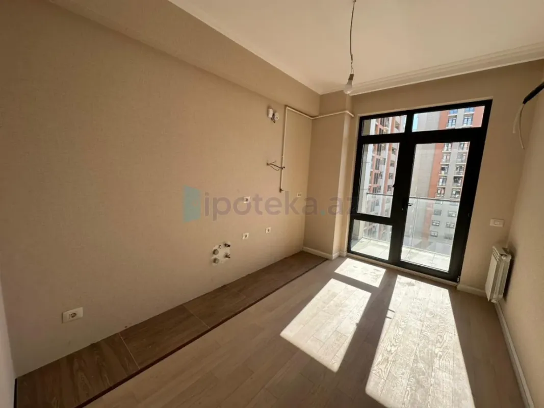 Satılır 3 otaqlı yeni tikili 83 m²