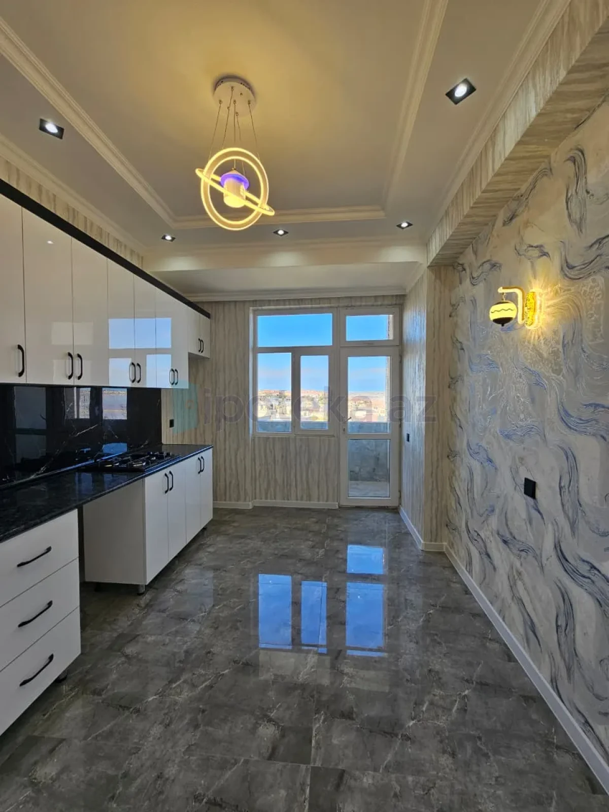 Satılır 3 otaqlı yeni tikili 90 m²