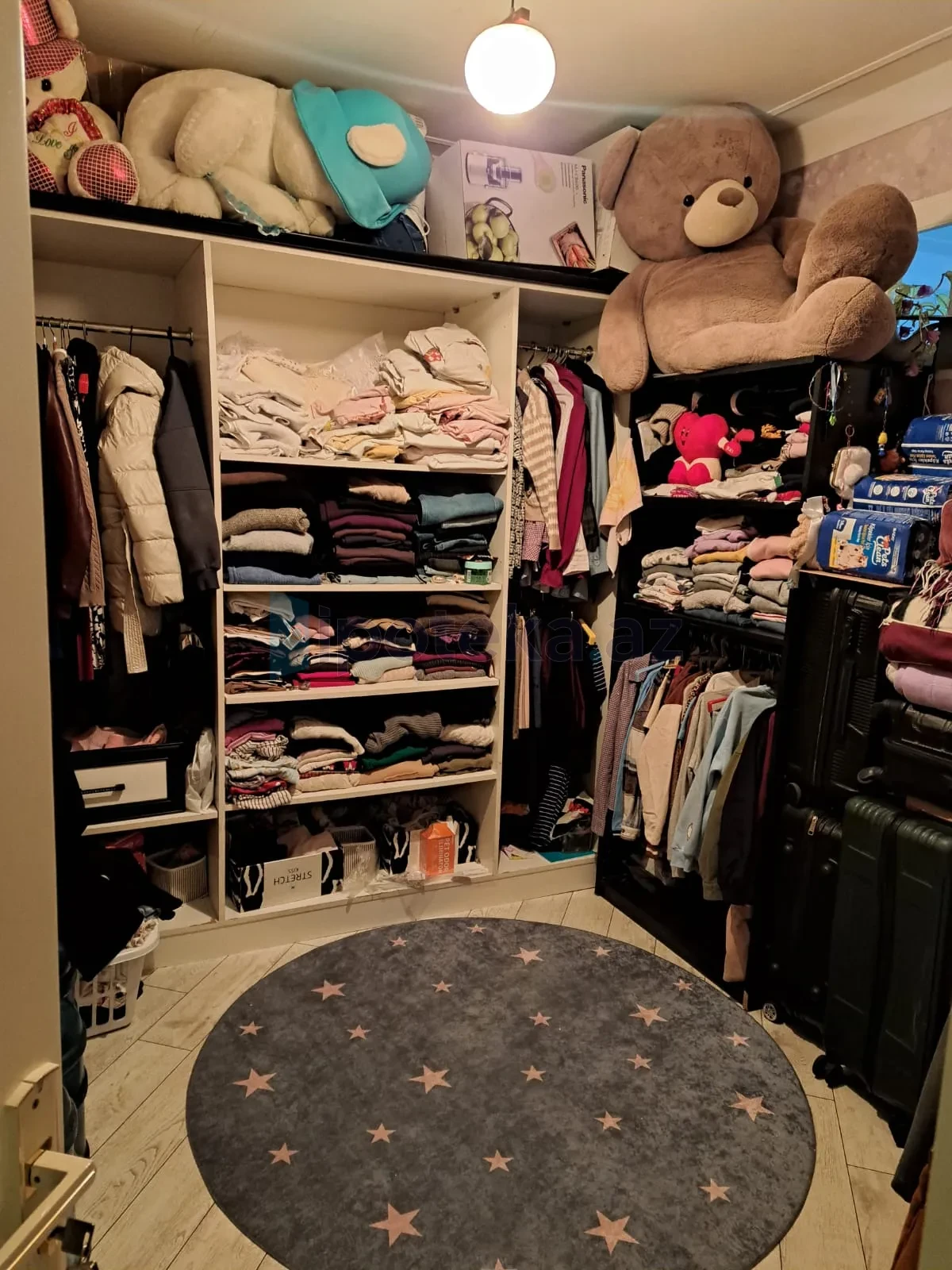 Satılır 4 otaqlı köhnə tikili 70 m²