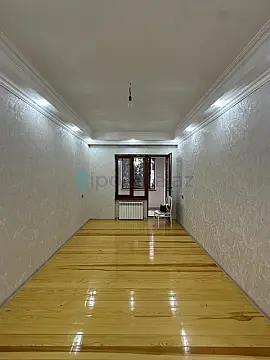 Satılır 4 otaqlı köhnə tikili 102 m²