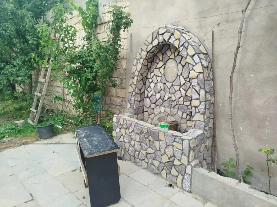 Satılır 3 otaqlı həyət evi 100 m²