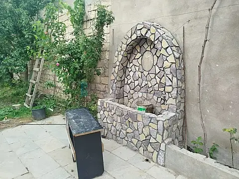 Satılır 3 otaqlı həyət evi 100 m²