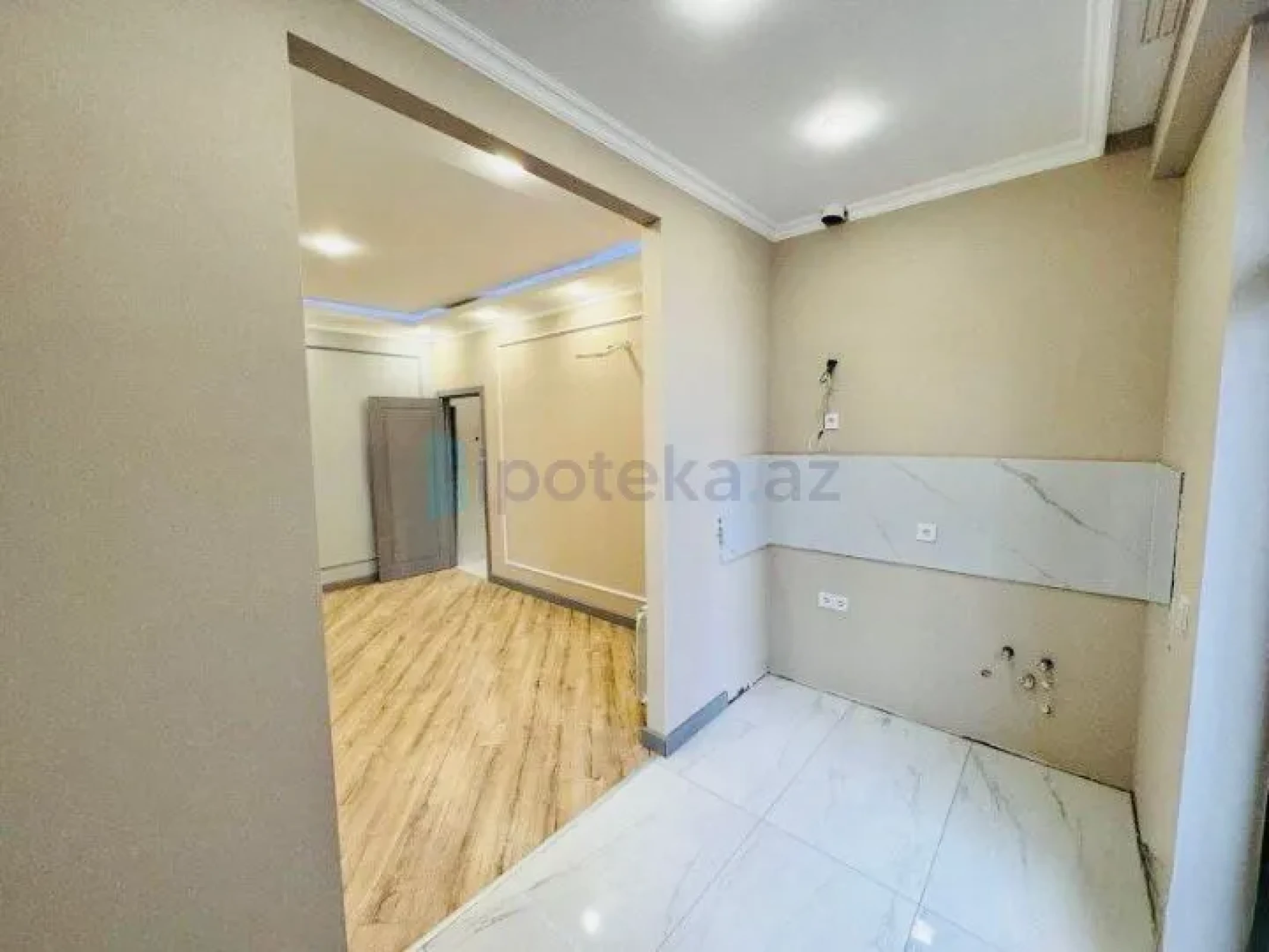 Satılır 2 otaqlı yeni tikili 65 m²
