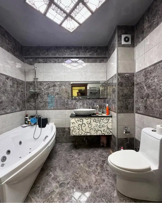 Satılır 4 otaqlı yeni tikili 120 m²