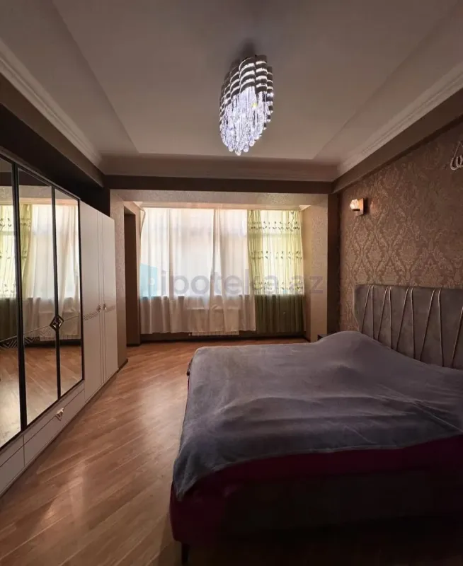 Satılır 4 otaqlı yeni tikili 120 m²