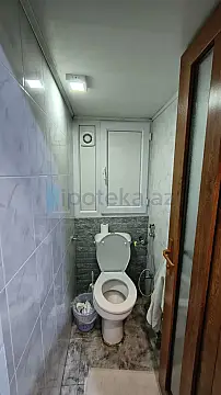 Satılır 2 otaqlı köhnə tikili 60 m²
