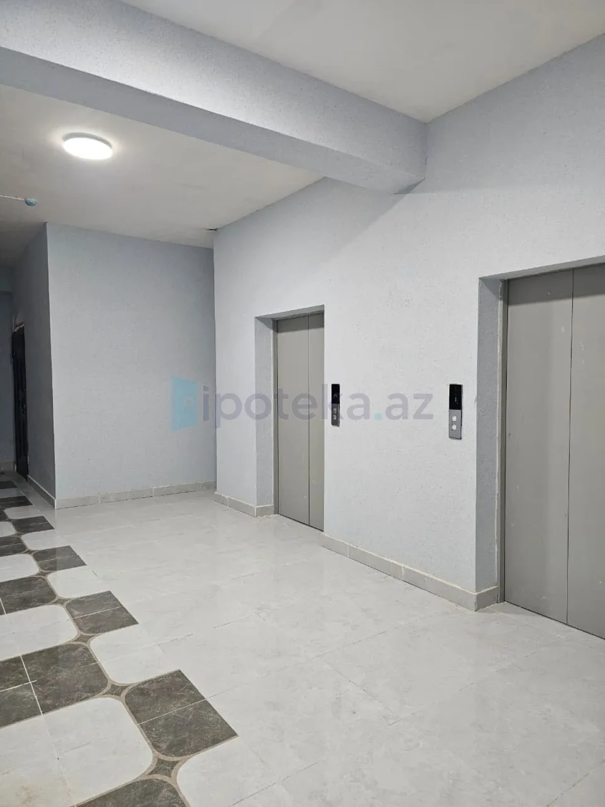 Satılır 3 otaqlı yeni tikili 105 m²