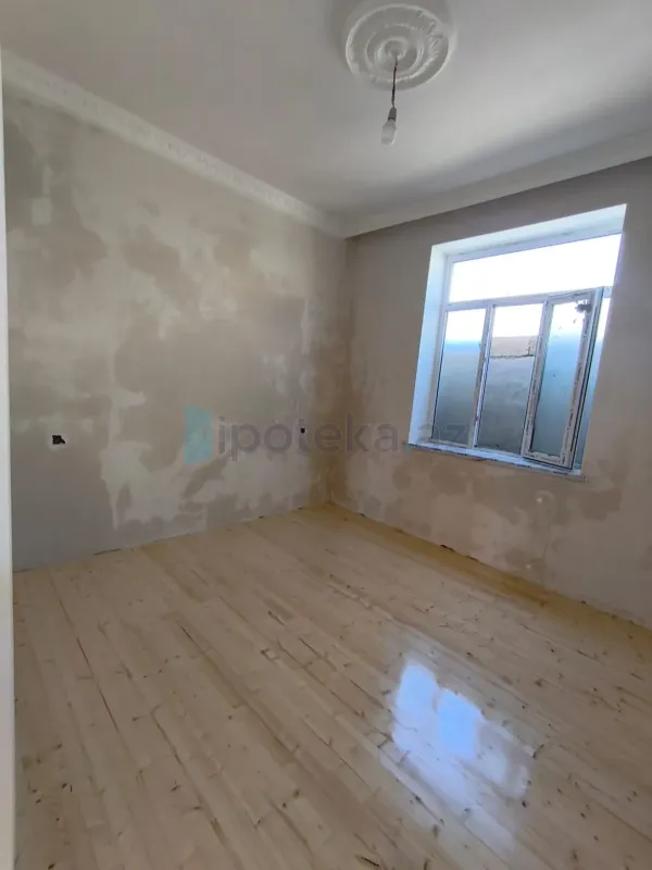 Satılır 4 otaqlı həyət evi 120 m²