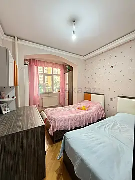 Satılır 3 otaqlı köhnə tikili 80 m²