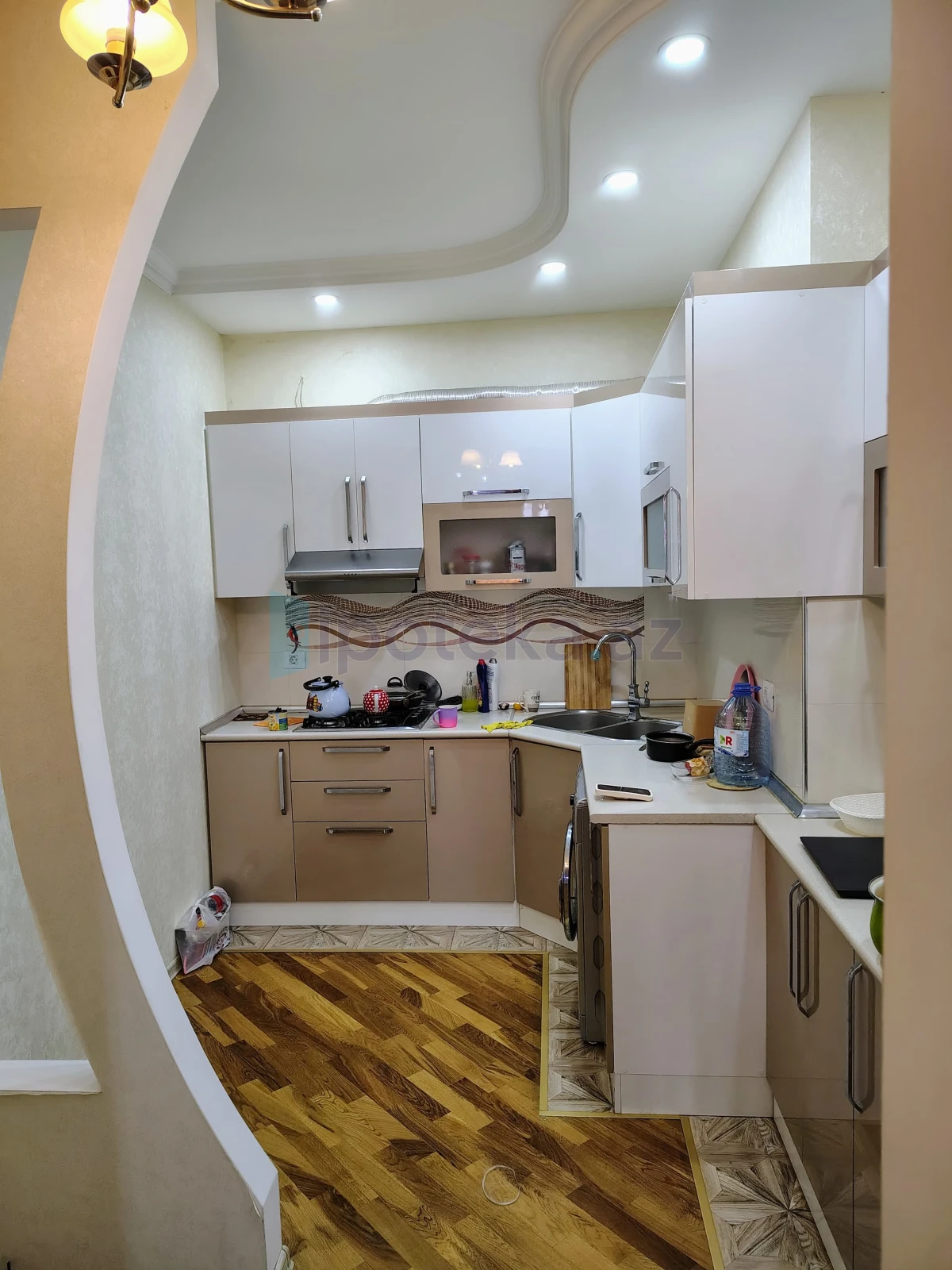 Satılır 2 otaqlı yeni tikili 65 m²