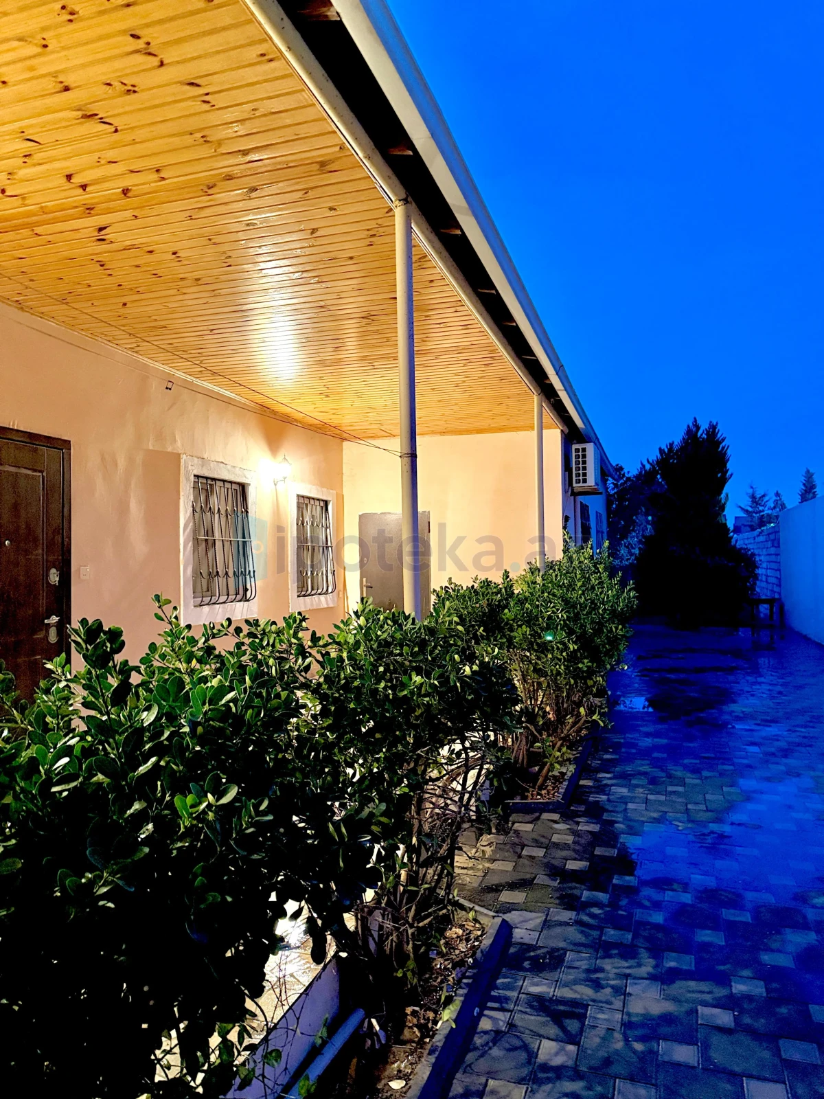 Satılır 4 otaqlı həyət evi 100 m²