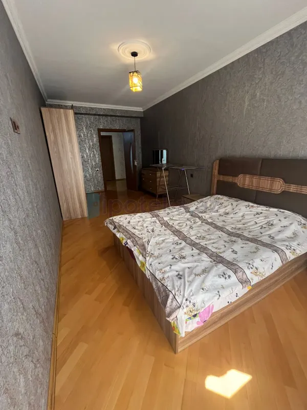 Satılır 3 otaqlı yeni tikili 130 m²