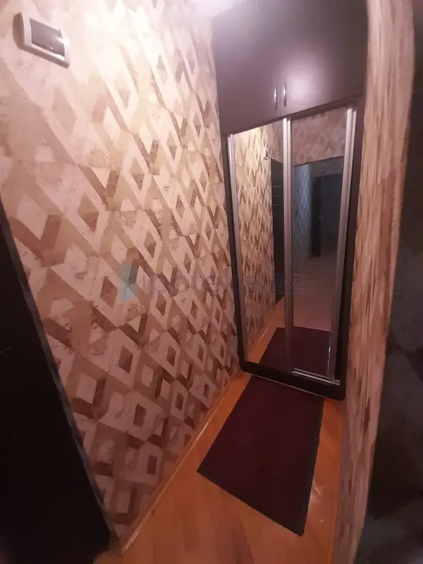 Satılır 2 otaqlı köhnə tikili 69 m²