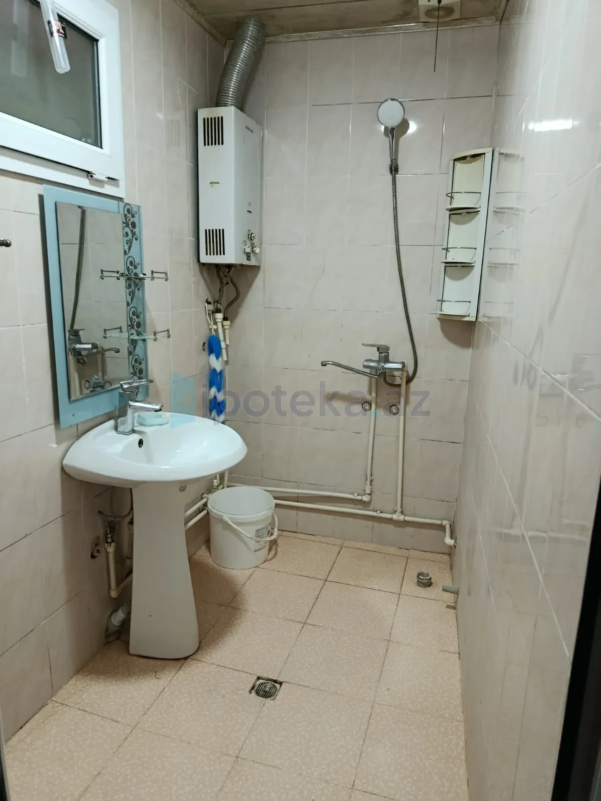 Satılır 3 otaqlı köhnə tikili 72 m²